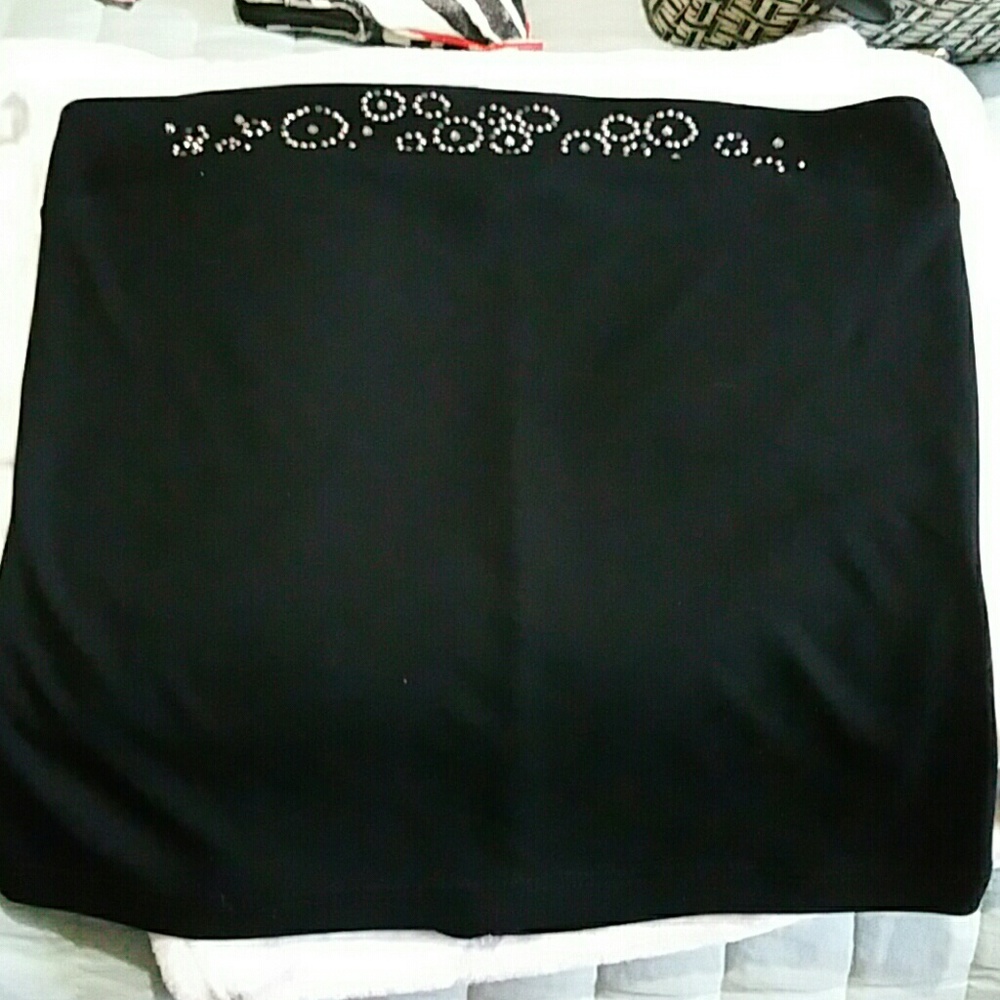 3/$15 Size M Cute crop top